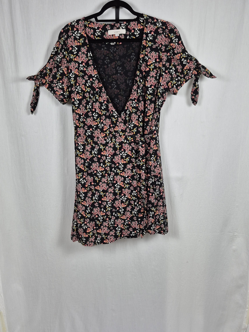 LOFT Floral Wrap Dress with Built-In Shorts Size 12 Black Pink